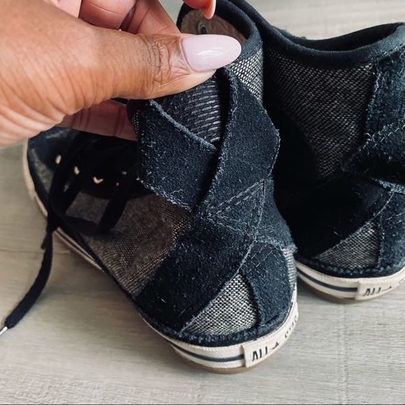 Women’s Hightop Elise Faux Fur Converse Sneaker. True to size - Picture 8 of 13